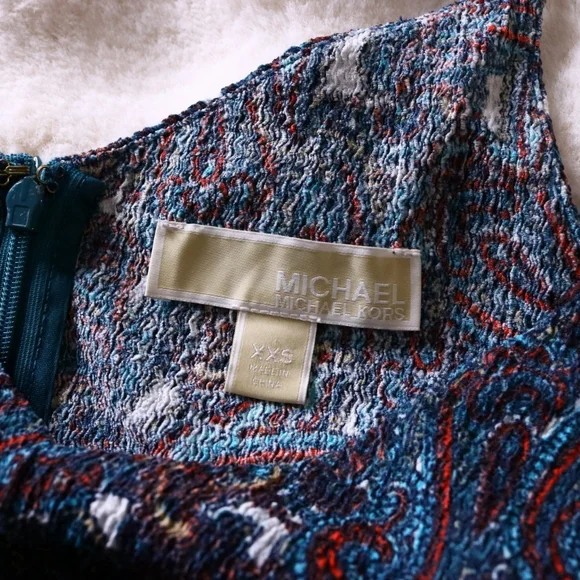 MICHAEL Michael Kors Paisley Chain Flutter Maxi Dress. Size XXS - Picture 9 of 10